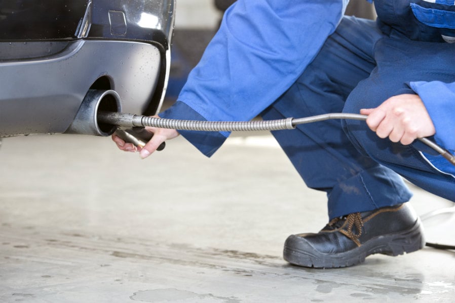 ¿Contamina más un coche de gasolina o diésel?